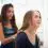 La perte de cheveux chez les adolescentes : Comprendre les causes et les solutions pour un problème croissant