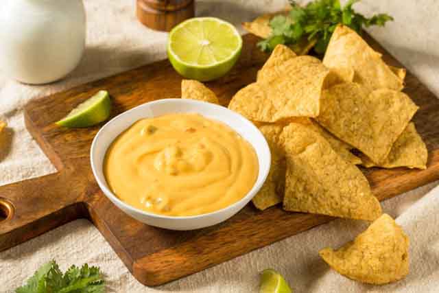 nacho cheese chips 